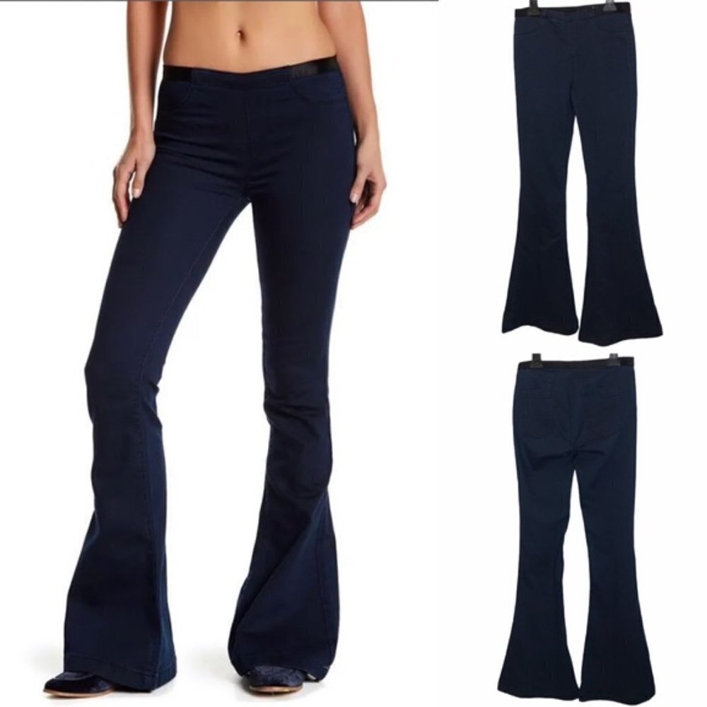 Blank NYC Flare Dark Wash Pull On Jeans‎ Jegging